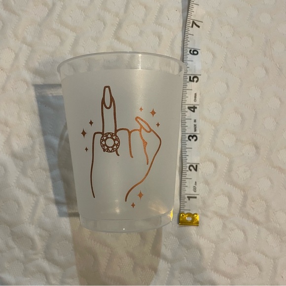 Set of 10 Reusable Party Cups Cutesy Middle Finger Design Nails Jewelry Stars - Picture 6 of 7